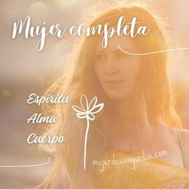 Mujer completa espíritu, alma y cuerpo