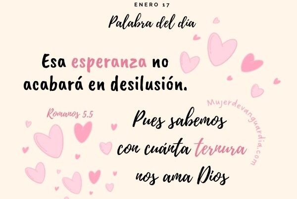 Versiculo romanos 5.5 fondo rosa